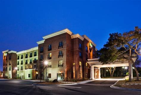 HOLIDAY INN EXPRESS HOTEL & SUITES MT PLEASANT-CHARLESTON $91 ($̶1̶2̶1̶) - Updated 2019 Prices ...