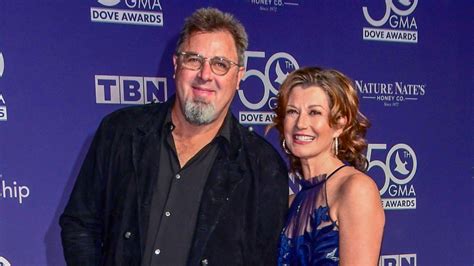 Amy Grant, Vince Gill Marriage Details: How They Met, Kids | Closer Weekly