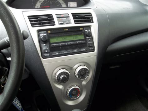 2007 Toyota Yaris - Interior Pictures - CarGurus