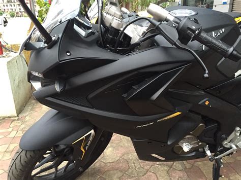 Bajaj Pulsar RS200 with Custom Exterior Finish, package cost Rs. 15,000/- extra