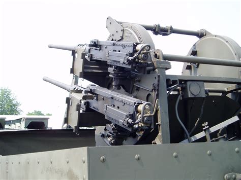 Archivo:M2 Machine gun on flak.JPG - Wikipedia, la enciclopedia libre