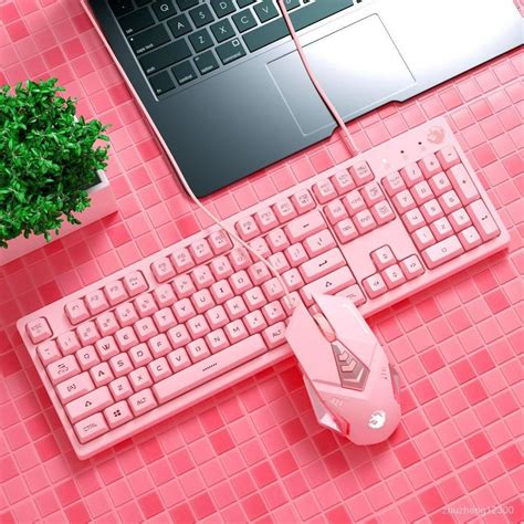 Pink keyboard + mouse + headphones (Full set), Computers & Tech, Parts & Accessories, Computer ...