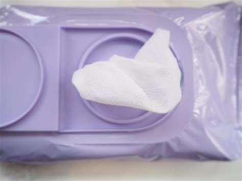 Clinique Take The Day Off Cleansing Wipes | British Beauty Blogger