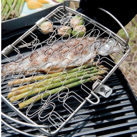 Weber 6470 Small Stainless Steel Grill Basket : BBQ Guys