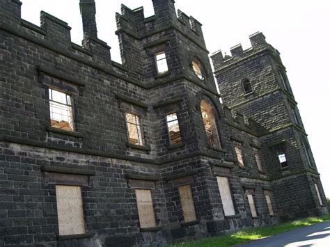 Paranormal Places UK: IS SMEDLEY'S GOTHIC FOLLY HAUNTED - Riber Castle, Matlock, Derbyshire