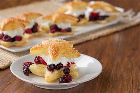 Star Berry Cream Puffs - Puff Pastry | Recipe | Cream puffs, Puff pastry, Desserts