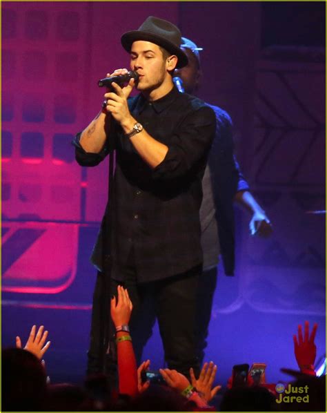 Nick Jonas Performs 'Jealous' At We Day Vancouver | Photo 733515 ...