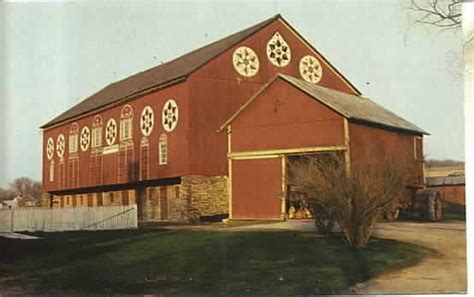 Pennsylvania Dutch Hex Barn | Old barns, Farm buildings, Rustic barn