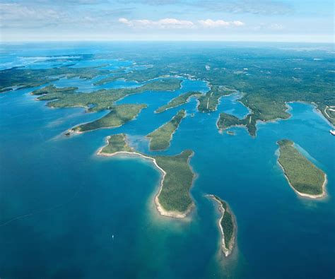 Visit the Les Cheneaux Islands | Upper Peninsula