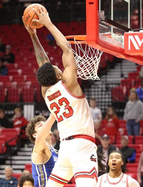 Photos: NIU men's basketball hosts conference foe Buffalo – Shaw Local