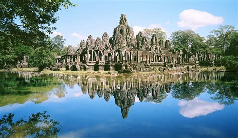 Bayon Temple | Visit Khmer Temple in Cambodia | Southeast Asia Travel