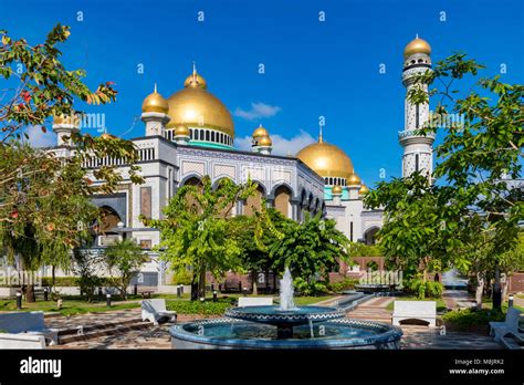 Brunei darussalam hi-res stock photography and images - Alamy