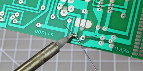 How To Solder: A Complete Beginners Guide - Makerspaces.com