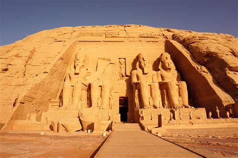 Excursión a ABU SIMBEL, el mejor templo de Egipto