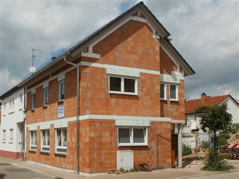 Clay brick building in Hockenheim free image download