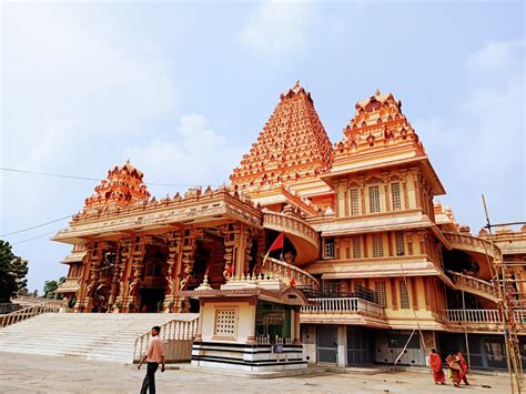 Chhatarpur Mandir: Chhatarpur Temple Timings, Location & Metro - Jovial Holiday