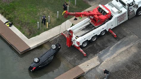 Woman's body pulled from vehicle in Lake Austin Tuesday