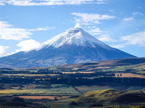 Cotopaxi National Park: Hiking to the Volcano Refuge Without A Tour | National parks, Hiking ...