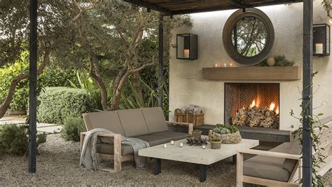 Outdoor Fireplace Design Secrets from an Expert