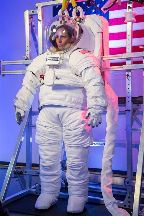 NASA Unveils New Mars Spacesuits | Space suit, Spacesuits, Astronaut suit