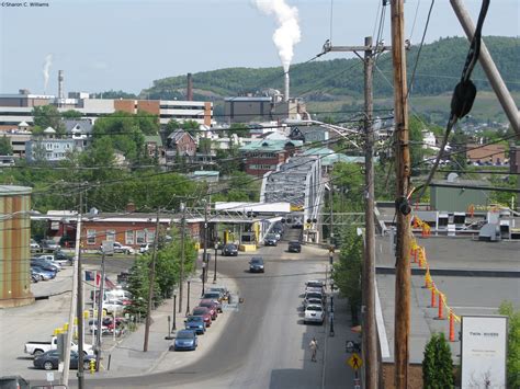 The border bridge in Madawaska, Maine. | Madawaska, Maine, Northern maine