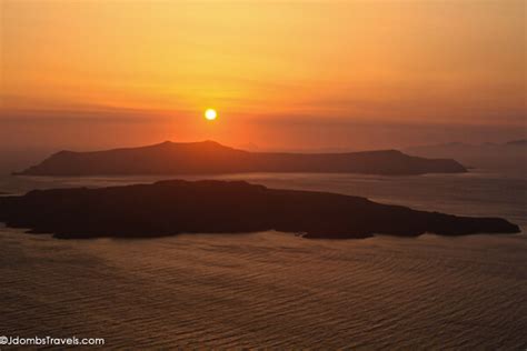 Wine Wednesday: Sunset at Santo Wines Winery - Luxe Adventure Traveler