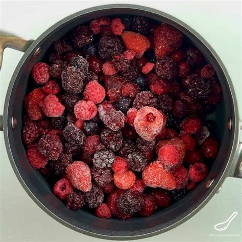 Kisel with Berries (кисель) - Peter's Food Adventures