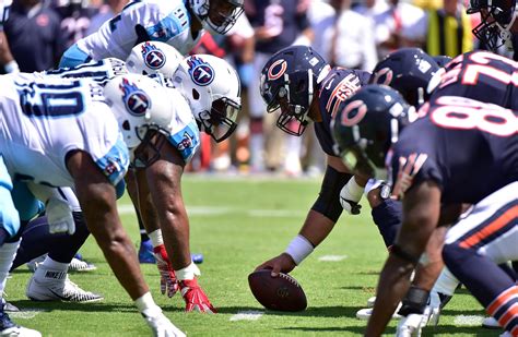 Quarterbacks flash, defense dominates in Chicago Bears win over Titans