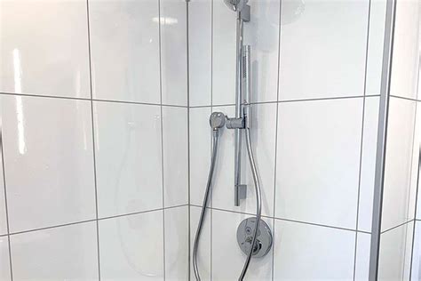 News: Waterproof Laminate Bathroom And Shower Wall Panels, 51% OFF