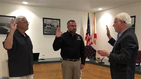 Town of Shalimar welcomes back leadership with swearing-in ceremony