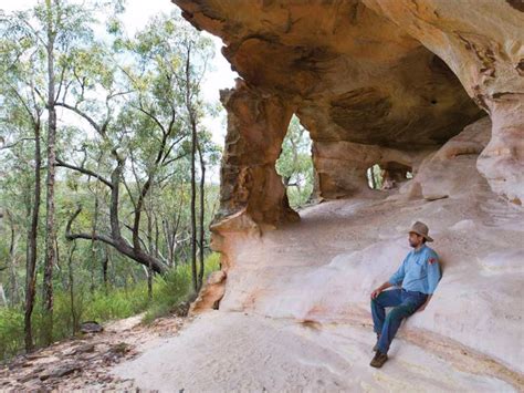 Sandstone Caves Walking Track | NSW Holidays & Accommodation, Things to ...