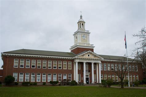 File:Roosevelt High School (Portland, Oregon).jpg - Wikimedia Commons