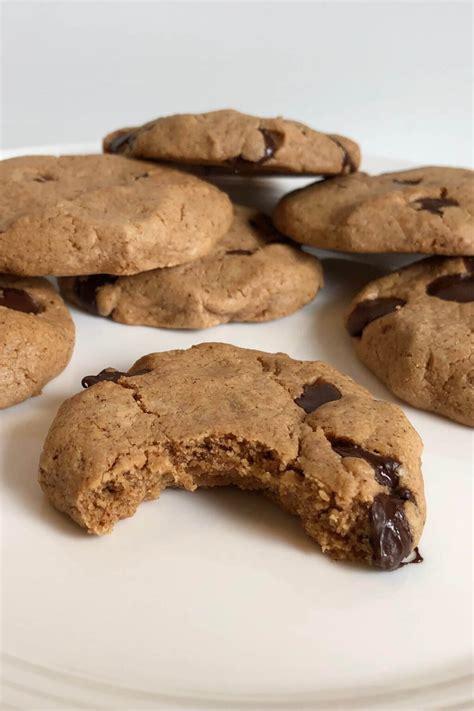 Homemade Maple Syrup Chocolate Chip Cookies - A Sweet Alternative