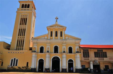 Manaoag Church in Manaoag, Pangasinan - Yellow Pages PH