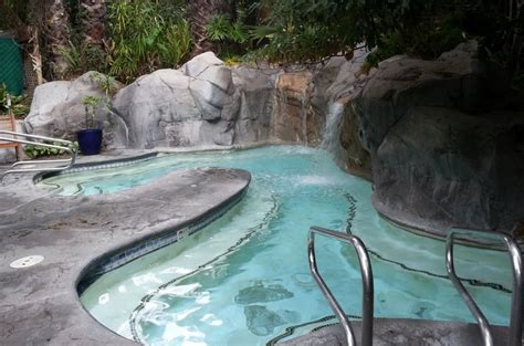 Experience Sycamore Springs Resort Central Coast Hot Tubbing