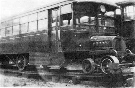 Easatern Kentucky Railway EK Southern Queen Railbus - Abandoned