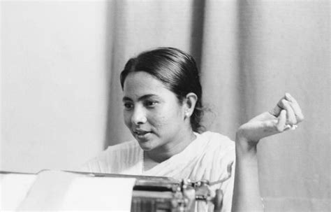 Mamata Banerjee Wiki, Age, Husband, Family, Biography & More - WikiBio