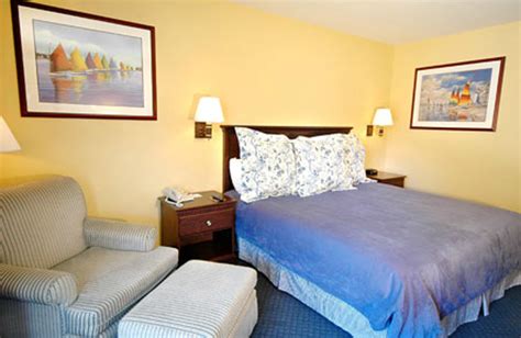 Monterey Bay Lodge (Monterey, CA) - Resort Reviews - ResortsandLodges.com