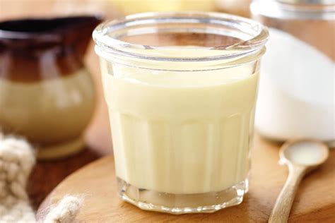 Homemade sweetened condensed milk