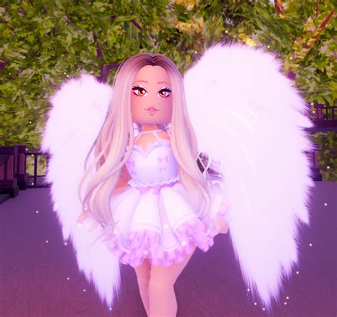 Cute Roblox Girl Outfits In Royale High