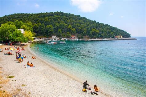 Skopelos Town beach: Photos, Map | Greeka