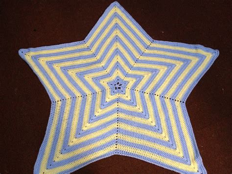 Cook's Arts & Crafts Shoppe: Star Crochet Blanket