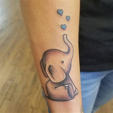 Tiny Elephant Tattoos | POPSUGAR Celebrity UK #beautytatoos | Cute elephant tattoo, Tiny ...