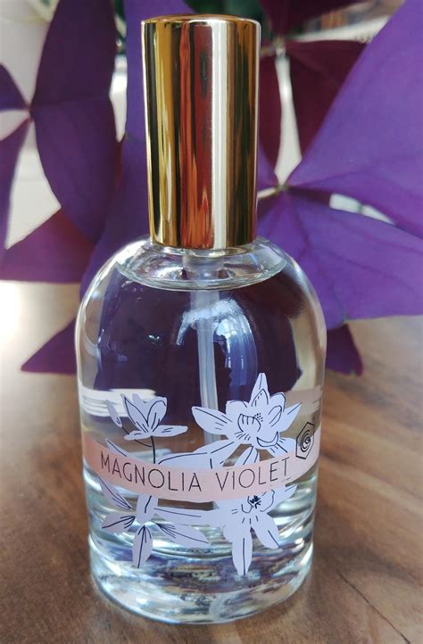 Magnolia Violet Good Chemistry perfume - a fragrance for women 2018