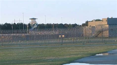 7 inmates dead, 17 injured in South Carolina prison fighting - ABC30 Fresno