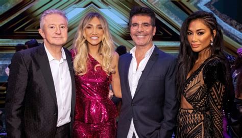 Simon Cowell to bring a new version of 'The X Factor'