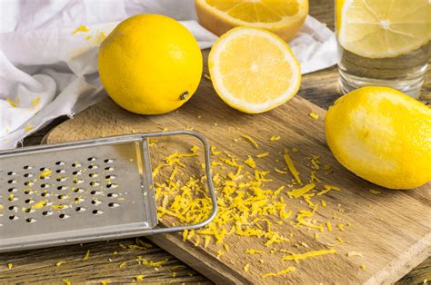 How to Zest a Lemon: Easy Lemon Zest Recipe Ideas - 2022 - MasterClass