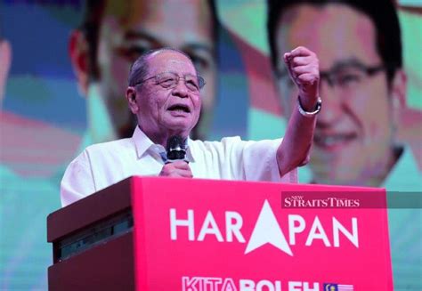 Kit Siang tells Anwar to 'walk the talk' in combating corruption | New Straits Times | Malaysia ...