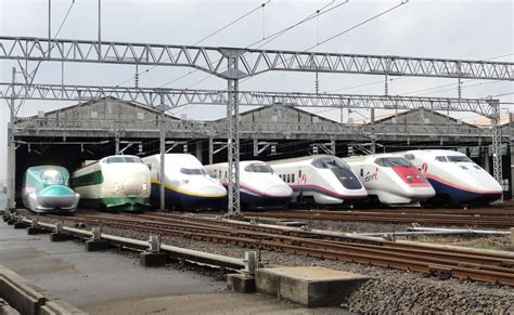 A lineup of JR East Shinkansen trains at Niigata Shinkansen Rolling ...