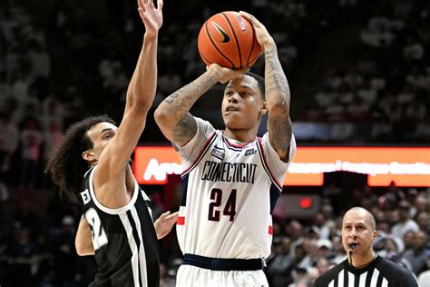 Can Jordan Hawkins emerge as UConn men's basketball March star?